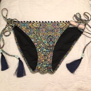 Bright paisley tiny bikini size M